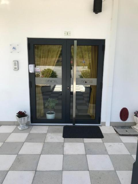 Restaurante Residencial Pizzaria S. Estevao Агіа́р-да-Бе́йра Екстер'єр фото